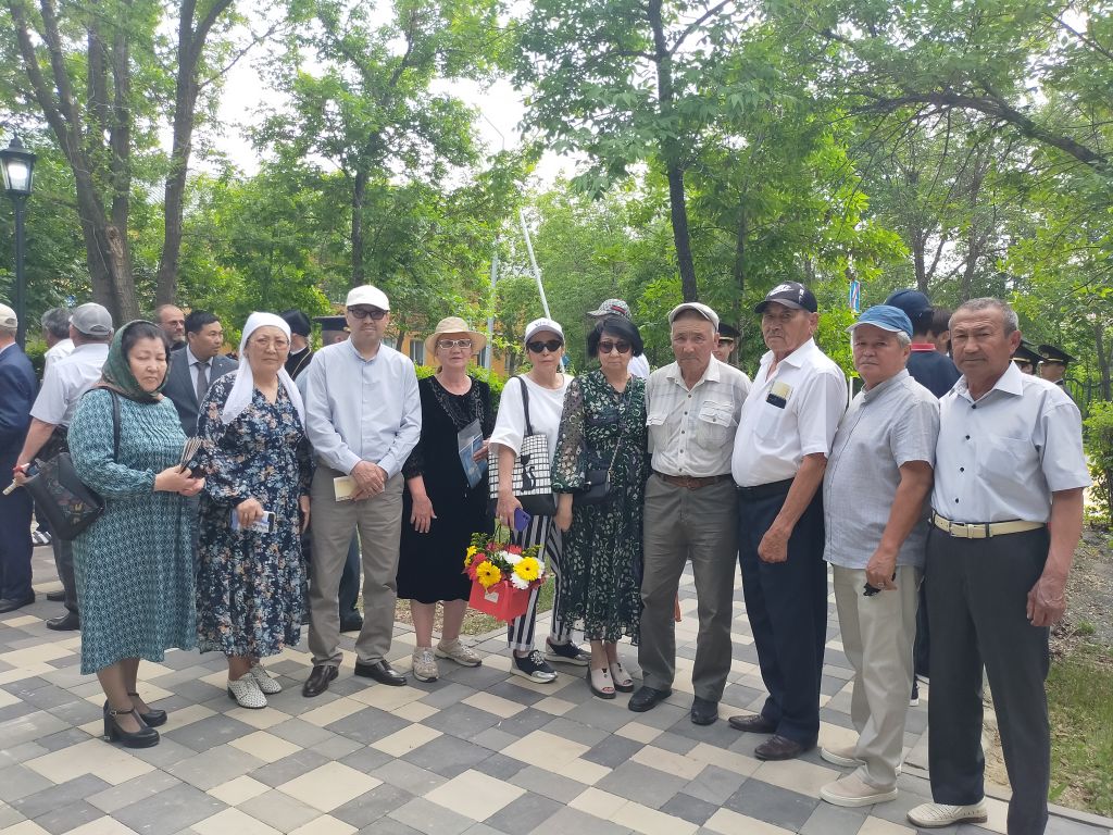 Шоқтығы биік тұлғалар