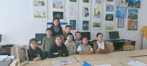 Жас суретшілер үйірмесінің шәкірттеріне ақпараттық сағат 